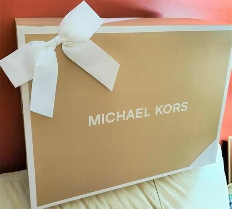 michael kors christmas gifts|michael kors empty gift box.